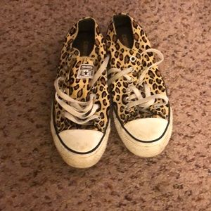 Leopard print converse